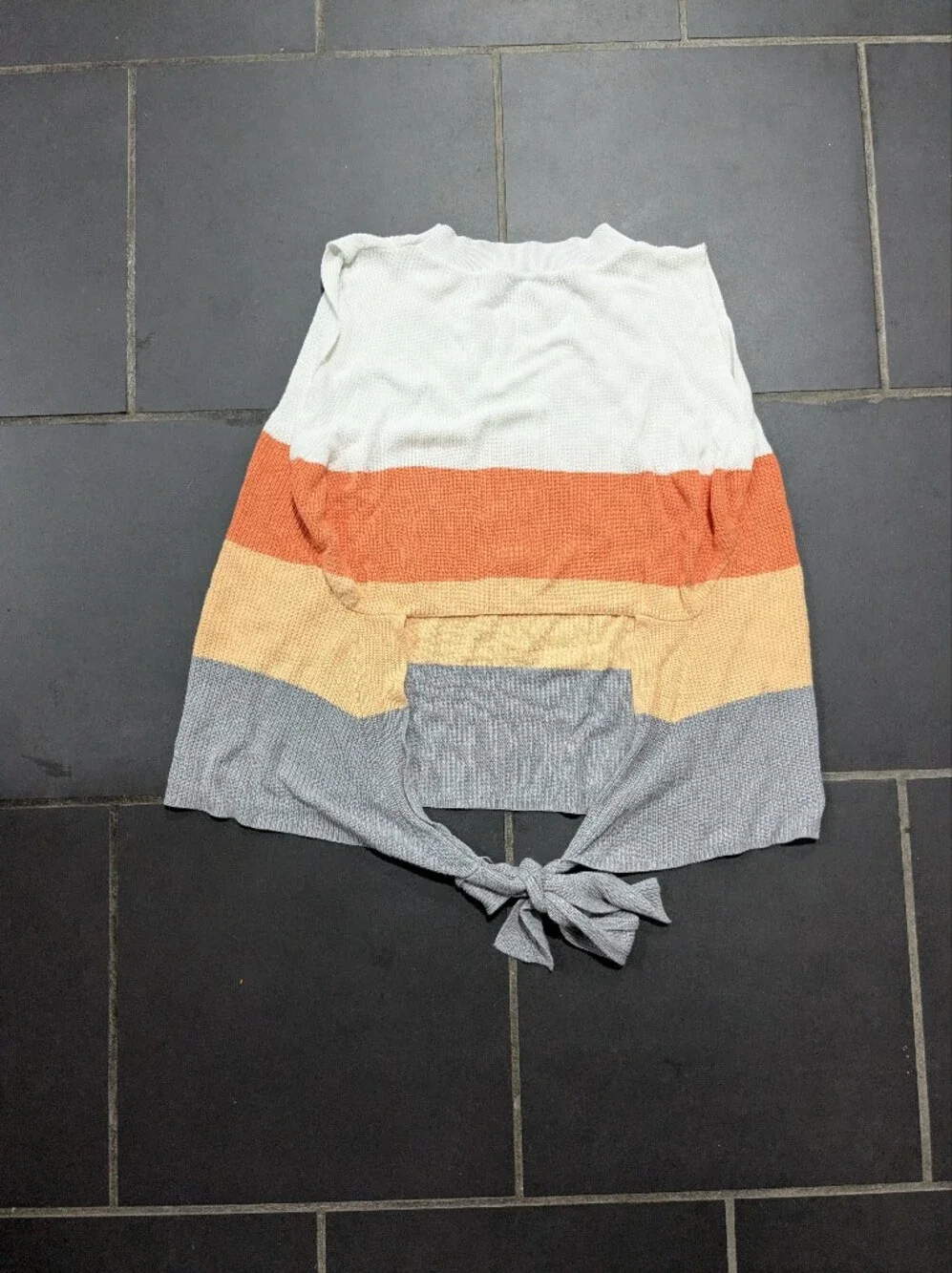 colorblock knit sleeveless top